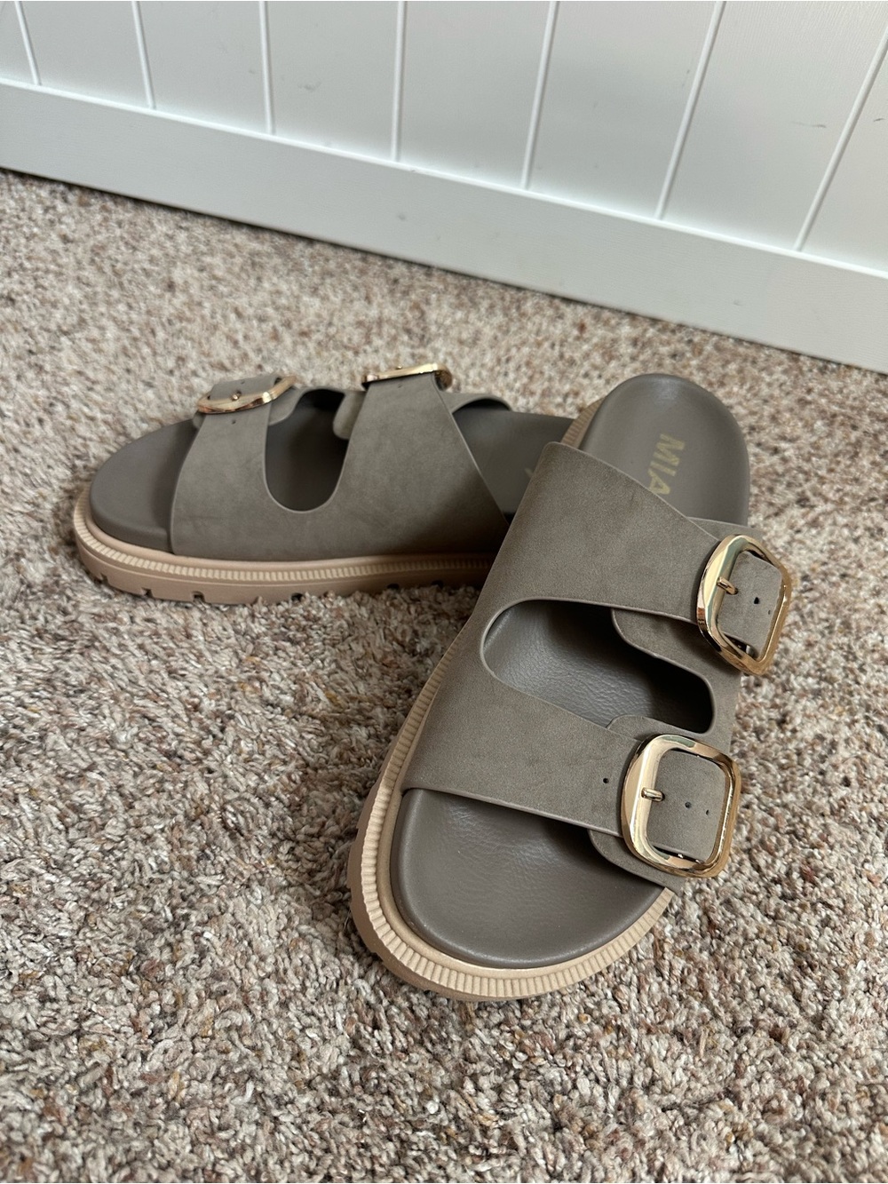 MIA Women’s 7.5 Gray Taupe Double Buckle Platform Slide Sandals